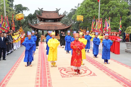 Phú Thọ: Dâng hương giỗ Đức Quốc Tổ Lạc Long Quân và tưởng niệm Tổ Mẫu Âu Cơ 2025