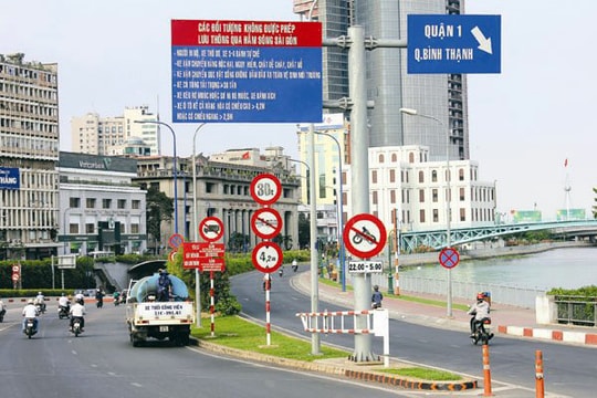 Xử lý dứt điểm các bất cập của hệ thống đèn tín hiệu, biển báo giao thông trong tháng 4/2025