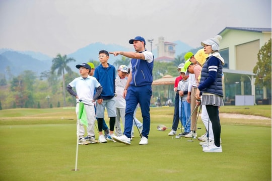 Giám đốc Đào tạo HV Golf Jack Nicklaus: "Tôi mong được thấy nhiều golfer trẻ Việt Nam thi đấu trên đấu trường quốc tế!"