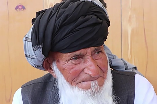 Cụ ông Afghanistan tự nhận đã... 140 tuổi, Taliban đang xác minh