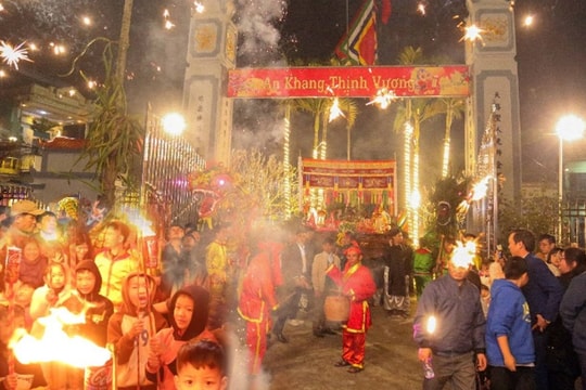 Mỹ tục 'xông nhà' ở Nam Định chính thức là Di sản văn hoá phi vật thể quốc gia