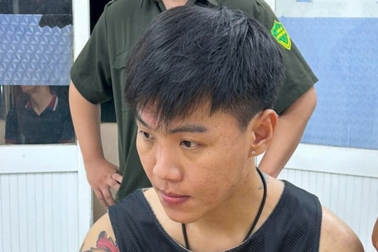 Bắt đối tượng mua bán gần 16 kg thuốc lắc được ngụy trang hộp mỹ phẩm, túi bánh kẹo