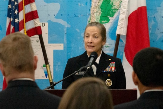 Phó Đô đốc Mỹ tại NATO bị sa thải