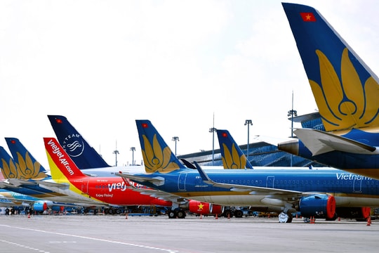 Vé máy bay dịp nghỉ lễ 30/4 - 1/5 đang 'nóng' từng ngày