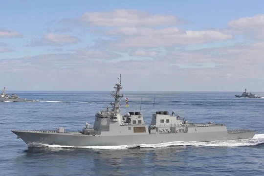 Mỹ và Hàn Quốc hợp tác đóng tàu chiến để bắt kịp Trung Quốc