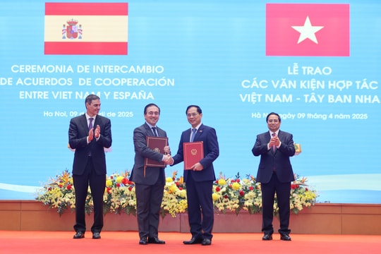 Việt Nam và Tây Ban Nha trao nhiều văn kiện hợp tác quan trọng