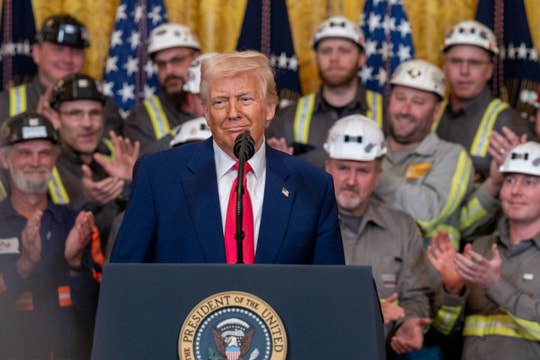 Thuế quan của Mỹ có hiệu lực, mối lo suy thoái toàn cầu