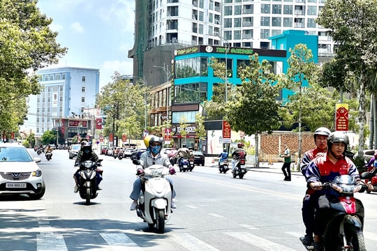 Dự báo thời tiết ngày 11/4: Tây Bắc, Nam Bộ nắng nóng cục bộ