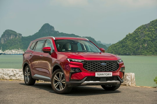 Ford Territory giảm giá sâu tại đại lý