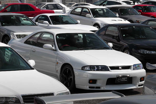 Giá xe cũ lại tăng vọt, vì sao?