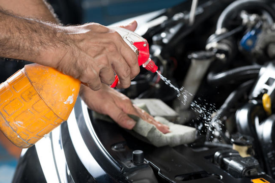 Động cơ xe có thể bị ướt không và cách xử lý