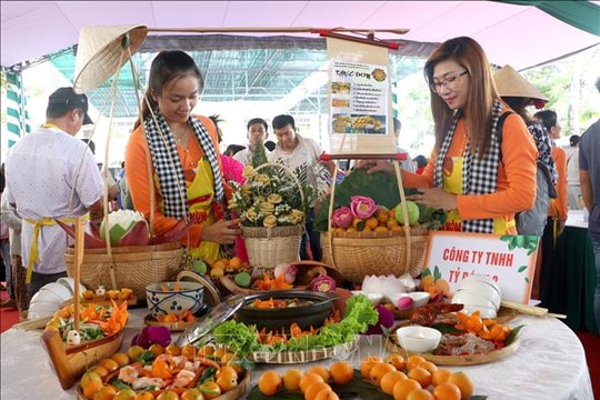 Xác lập kỷ lục Việt Nam với 135 món ăn từ thanh trà