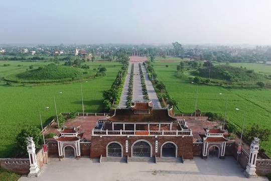 Thành lập Hội đồng thẩm định Quy hoạch khu lăng mộ và đền thờ các vua triều Trần