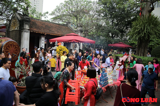 Nhiều hoạt động đặc sắc tại Lễ hội thờ thần Cao Sơn Đại Vương