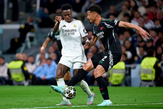 Thắng Real Madrid, Arsenal giành vé chơi bán kết Champions League