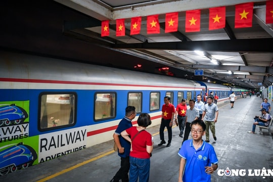 Thêm 51 chuyến tàu phục vụ người dân đi lại dịp nghỉ lễ 2/9