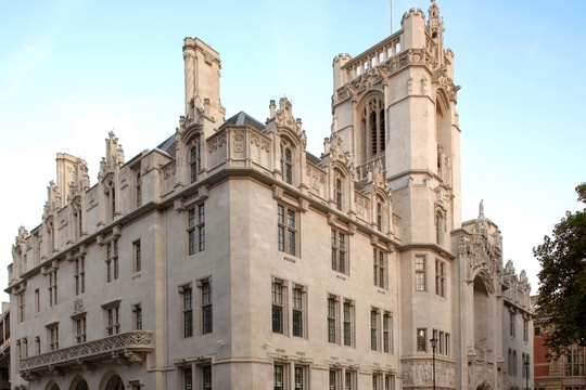 Tòa án Tối cao Anh không coi 'phụ nữ chuyển giới' là phụ nữ