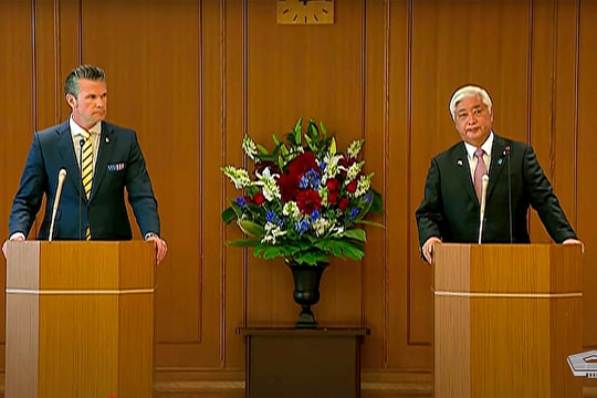 Nhật Bản tăng ngân sách quốc phòng trước áp lực từ chính quyền Mỹ