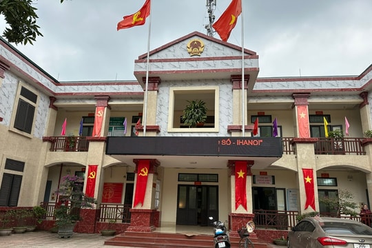 TX. Sơn Tây: Cần xử lí nghiêm tình trạng hồ Đồng Mô có dấu hiệu bị "bức tử"