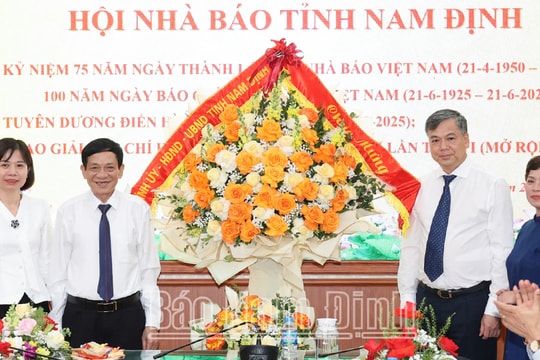 Nam Định long trọng kỷ niệm Ngày Báo chí Cách mạng Việt Nam và tôn vinh điển hình tiên tiến