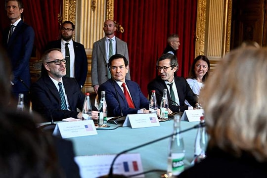 Đàm phán hòa bình Ukraine: Khi đồng minh không còn thân ái