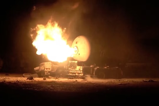 Không quân Mỹ tấn công ngày đêm tại Yemen, giết chết 74 người tại bến dầu