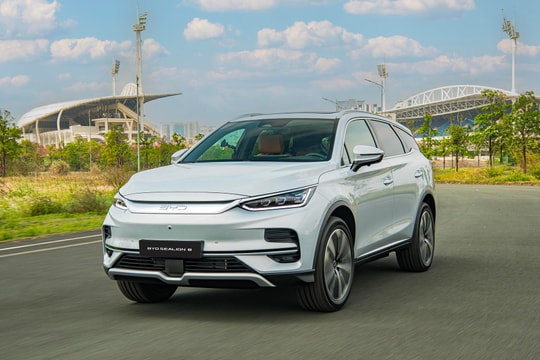 Ra mắt BYD Sealion 8 giá gần 1,6 tỷ đồng