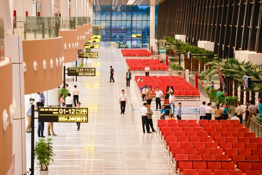 Tăng cường chuyến bay đến TP HCM phục vụ các hoạt động kỷ niệm 50 năm Ngày giải phóng miền Nam, thống nhất Đất nước