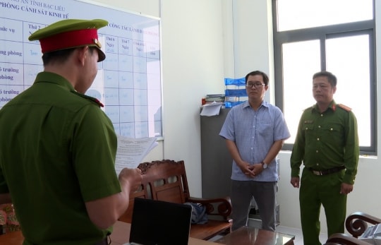 Khởi tố giám đốc cùng thuộc cấp công ty xây dựng Hòa Bình