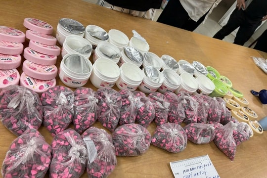 Hải quan triệt phá 4 vụ buôn lậu vàng và ma túy quy mô lớn trong tháng 4