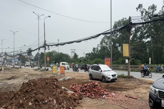 Quốc lộ 1A đoạn Văn Điển - Ngọc Hồi thi công dở dang ảnh hưởng đến đời sống người dân