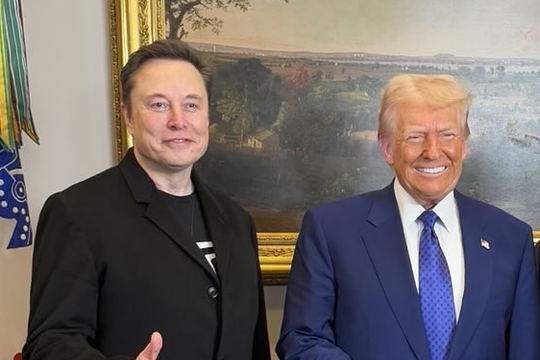 Elon Musk tìm cách rời xa chính quyền Mỹ vì lỗ nặng