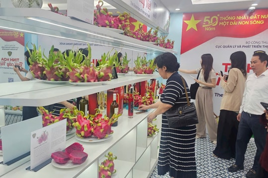 Đẩy mạnh quảng bá trái cây Việt Nam để thắng thế trên 'sân nhà'
