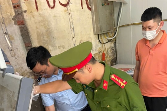 Hà Nội: Phát hiện hơn 800kg xúc xích, lạp xưởng không rõ nguồn gốc xuất xứ