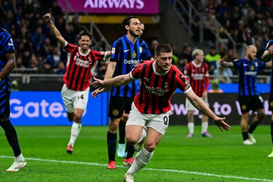 Thắng đậm Inter Milan, AC Milan đoạt vé chung kết Coppa Italia