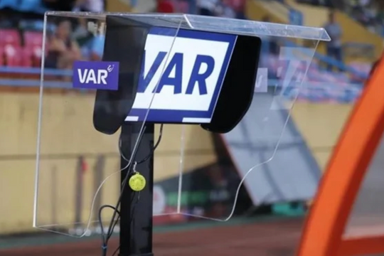 Công nghệ VAR được sử dụng toàn bộ ở vòng 20 V.League 2024/25