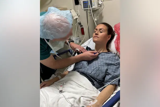 Nhờ ChatGPT, người phụ nữ phát hiện ung thư tuyến giáp mà bác sĩ bỏ sót