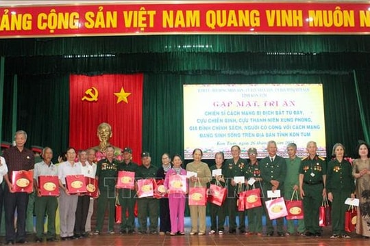 Tri ân thế hệ đi trước, bồi đắp thế hệ hôm nay vì mục tiêu phát triển bền vững