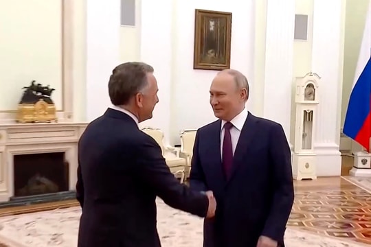 Mỹ tuyên bố gần đạt thỏa thuận hòa bình Ukraine sau khi đặc phái viên gặp ông Putin