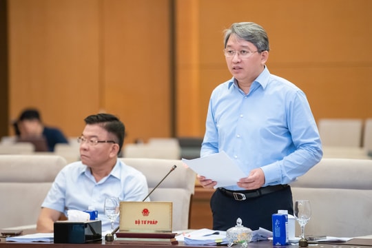 Đẩy mạnh cải cách thủ tục hành chính về quốc tịch