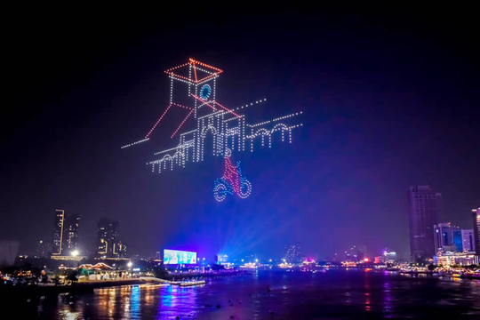 Ngắm 10.500 drone tổng duyệt trên sông Sài Gòn tối nay: Đâu là vị trí đẹp nhất?