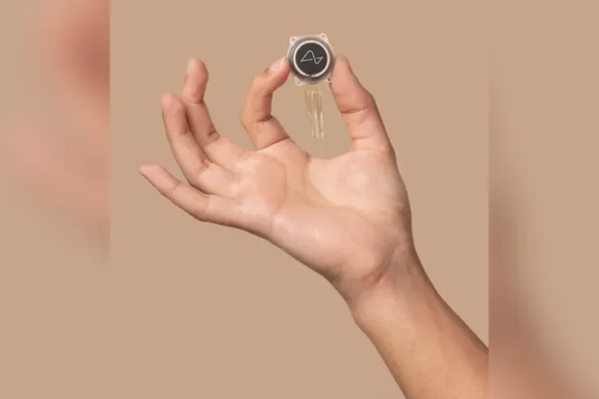 Người đàn ông mắc ALS có thể nói trở lại nhờ cấy ghép não Neuralink