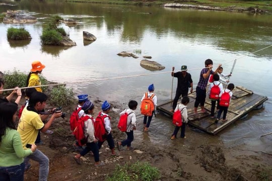 Trẻ em, học sinh miền núi, hải đảo nhận nhiều ưu đãi giáo dục từ tháng 5