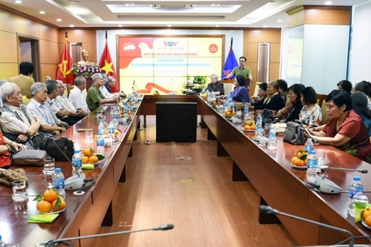 Đài Tiếng nói Việt Nam gặp mặt các nhà báo công tác tại Đài Phát thanh Giải phóng