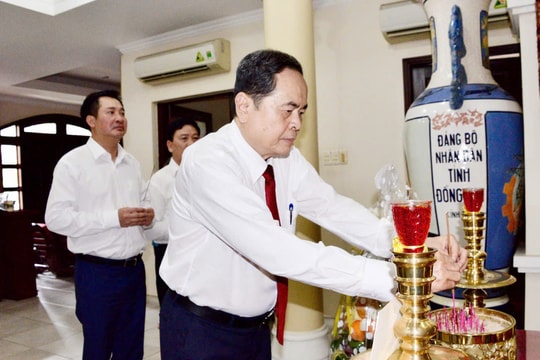 Chủ tịch Quốc hội Trần Thanh Mẫn tưởng nhớ, tri ân cố Chủ tịch Quốc hội Nguyễn Hữu Thọ