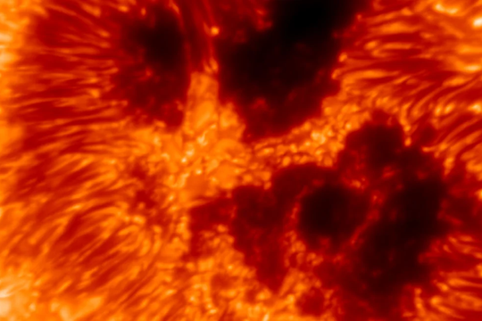 Xem cận cảnh Mặt trời qua bức ảnh có độ nét chưa từng thấy