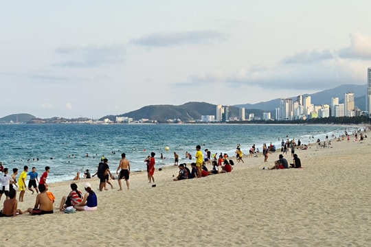 Dự báo thời tiết ngày 1/5: Bắc Bộ, Trung Bộ trời dịu mát, Nam Bộ giảm nắng