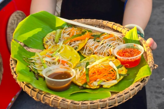 Ninh Thuận: "Bánh xèo ngàn năm” chinh phục trái tim thực khách