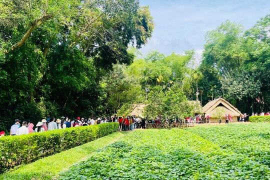 Về thăm quê Bác – hành trình về nguồn ý nghĩa trong dịp lễ lớn