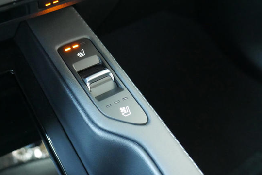 ‏6 tính năng xe hơi đáng tiền năm 2025‏